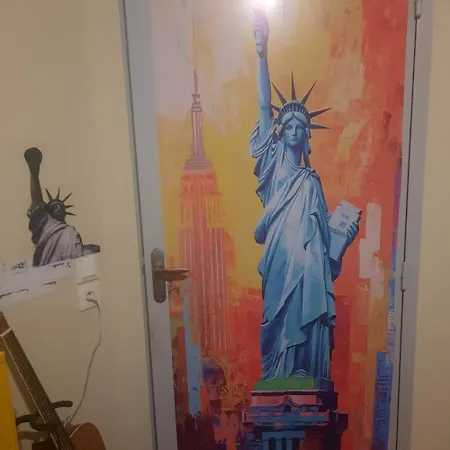 Au Bonheur Des Enfants Bed & Breakfast *